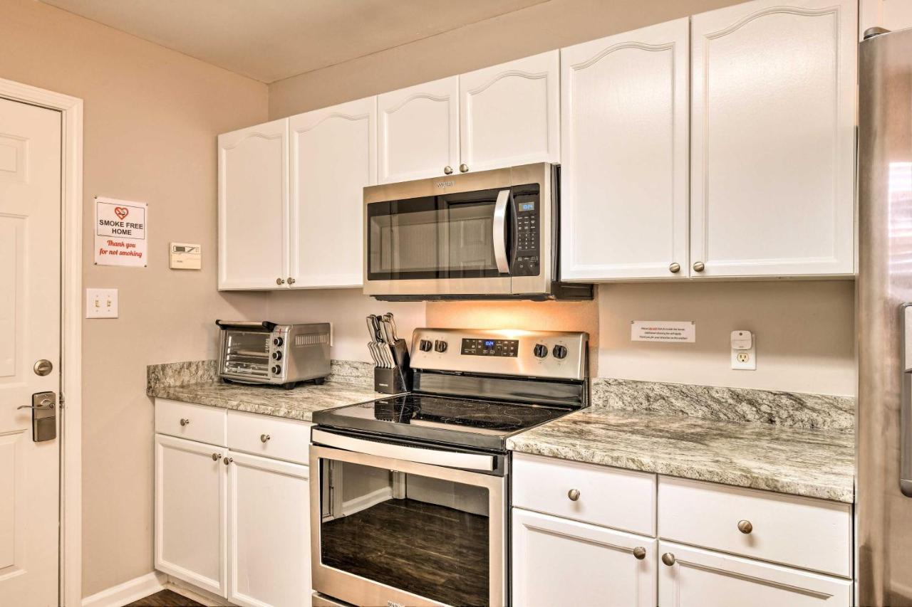 Cozy Urban Retreat With Grill, Near Uncc Villa Charlotte Exterior photo
