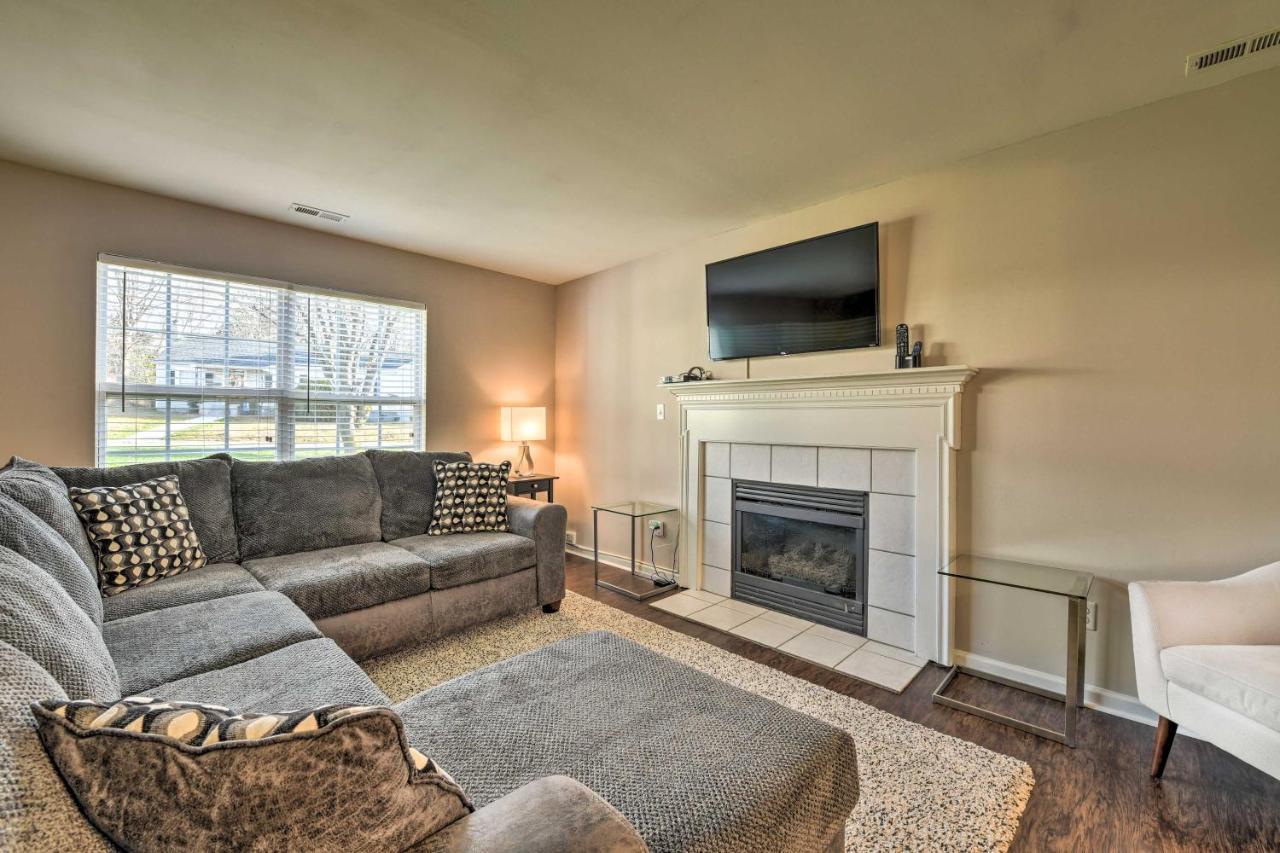 Cozy Urban Retreat With Grill, Near Uncc Villa Charlotte Exterior photo